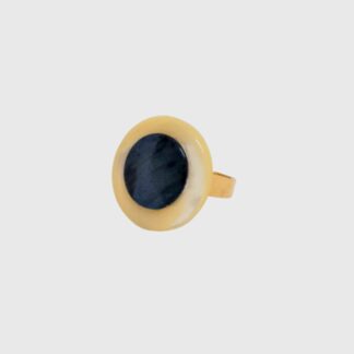 bague bleue avec nacre