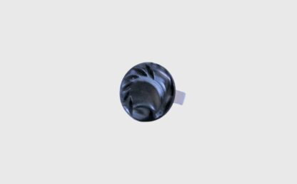 bague bouton bleue réglable