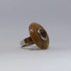Bague en camaïeu de tons bruns.