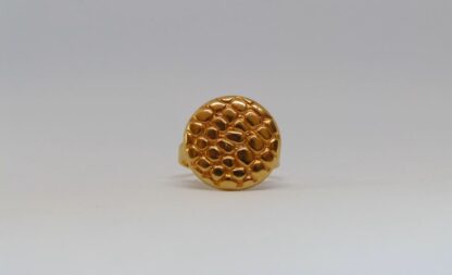 bague ronde métal doré impression reptile