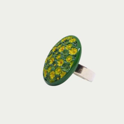 bague verte et jaune