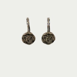 boucles d'oreilles argentées en forme de rose