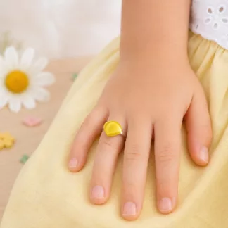 bague enfant en forme de diamant jaune
