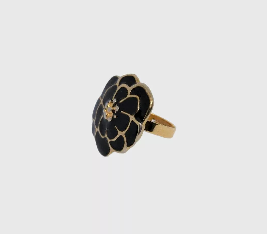 bague fleur noire