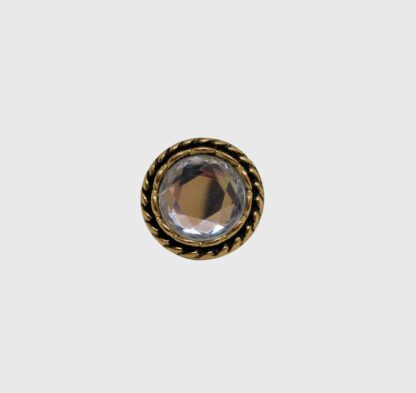 Bague en verre blanc à facettes.