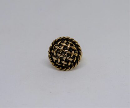 Bague métal doré. Motif tressage.