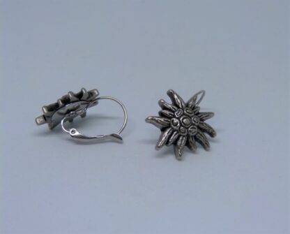 Boucles d'oreilles Edelweiss Métal – Image 3