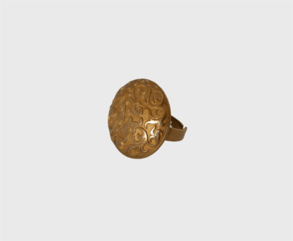 bague dorée avec arabesques