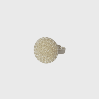 bague blanche en verre