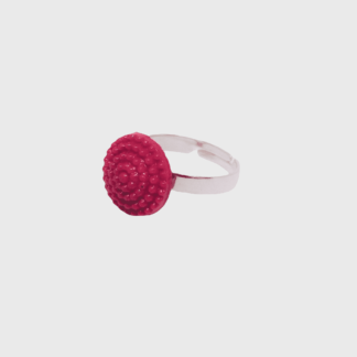 bague en verre rouge