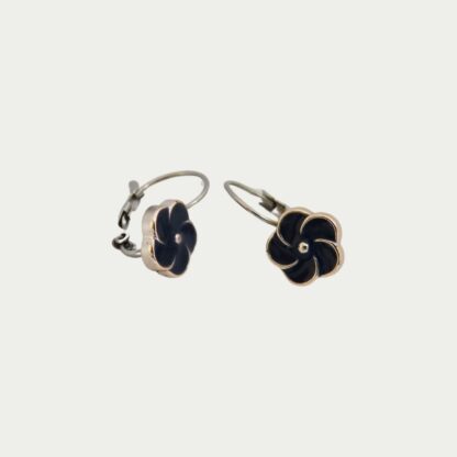 boucles d'oreilles fleurs bleu marine