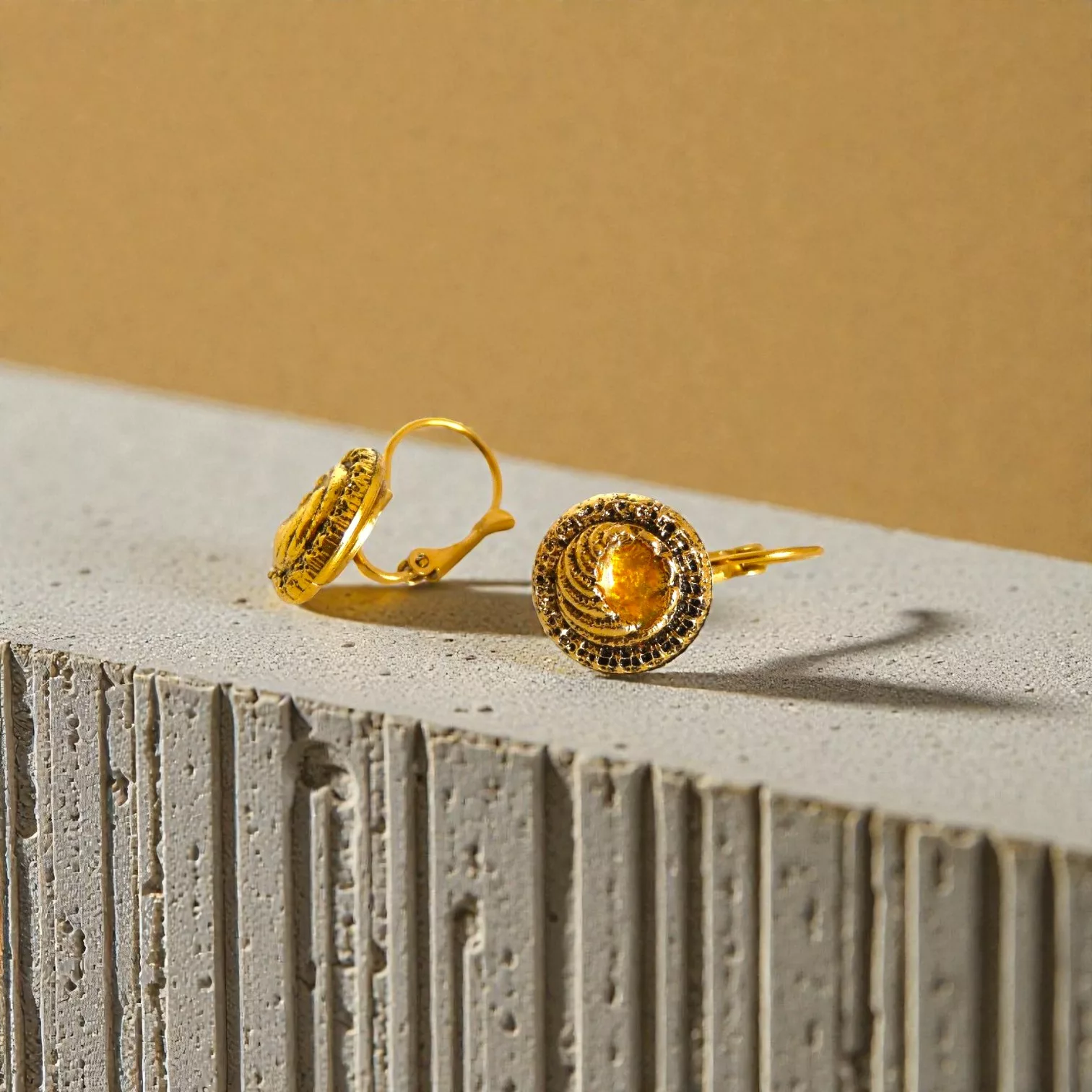 boucles d'oreilles lueur d'or