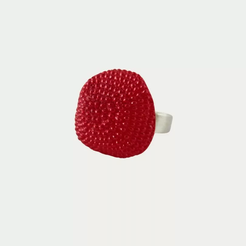 bague rouge framboise