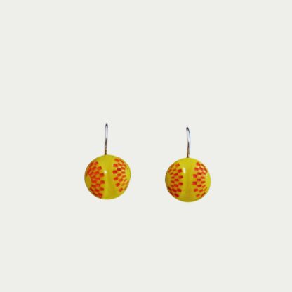 boucles d'oreilles jaunes et rouges