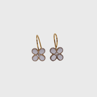 boucles d'oreilles fleurs blanches