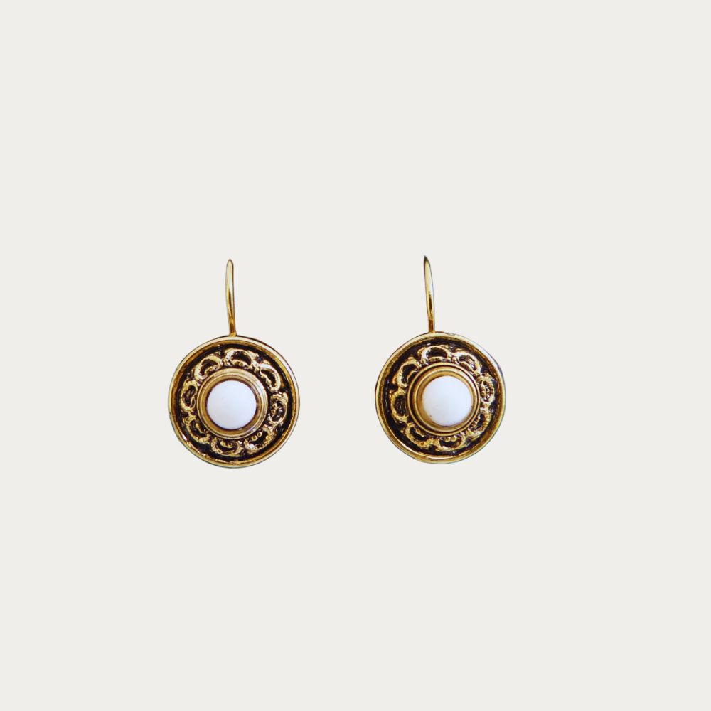 boucles d'oreilles perles blanches