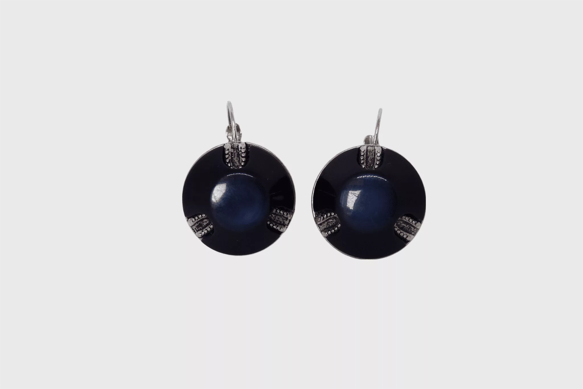 boucles d'oreilles bleu marine