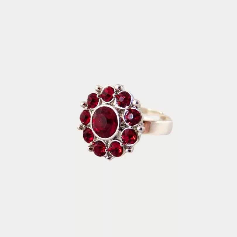 bague strass rouges