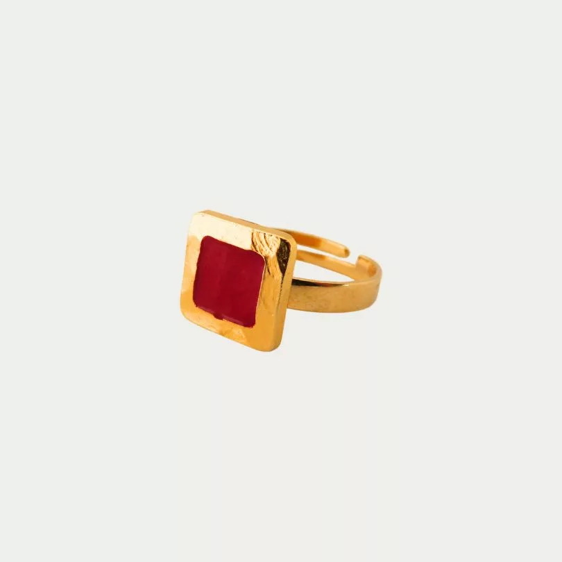 bague rouge et or