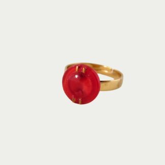 bague rouge et dorée