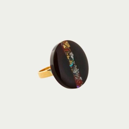 Bague résine noire incrustations vertes et bleues