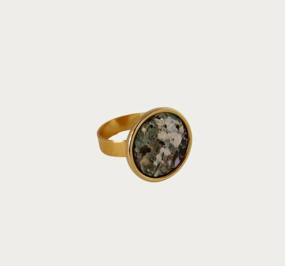 bague en nacre brute