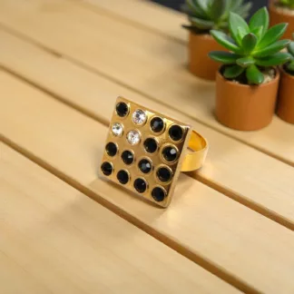 bague carrée de luxe