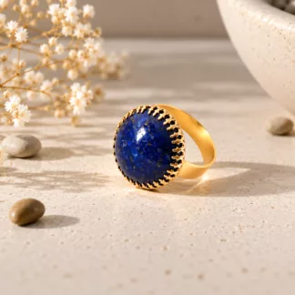 Bague bleu nuit dorée Nuit étoilée avec cabochon rond en verre scintillant et anneau doré