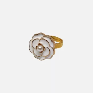 bague fleur blanche avec perle