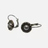 Boucles d'oreilles argentées avec perle blanche