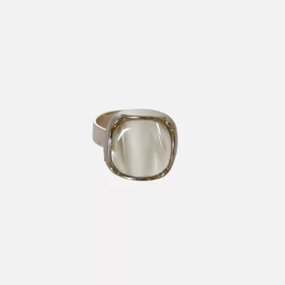 bague carré effet nacré