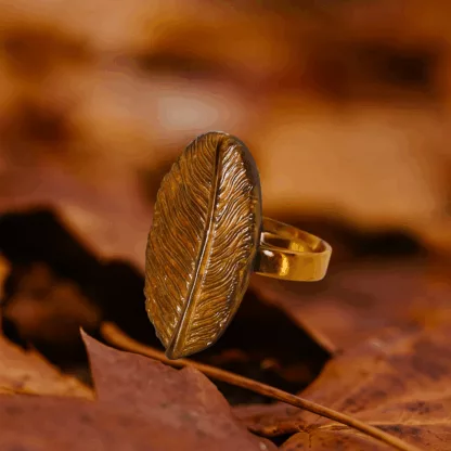 bague en forme de feuille