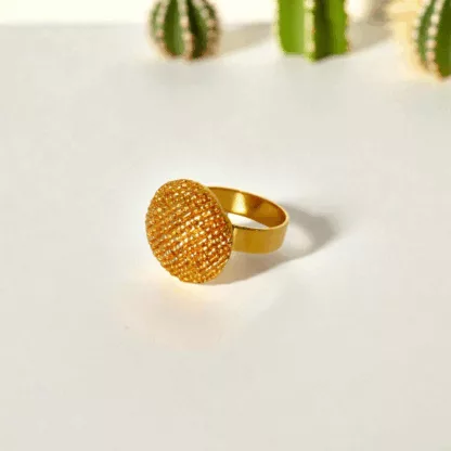 bague bouton dorée