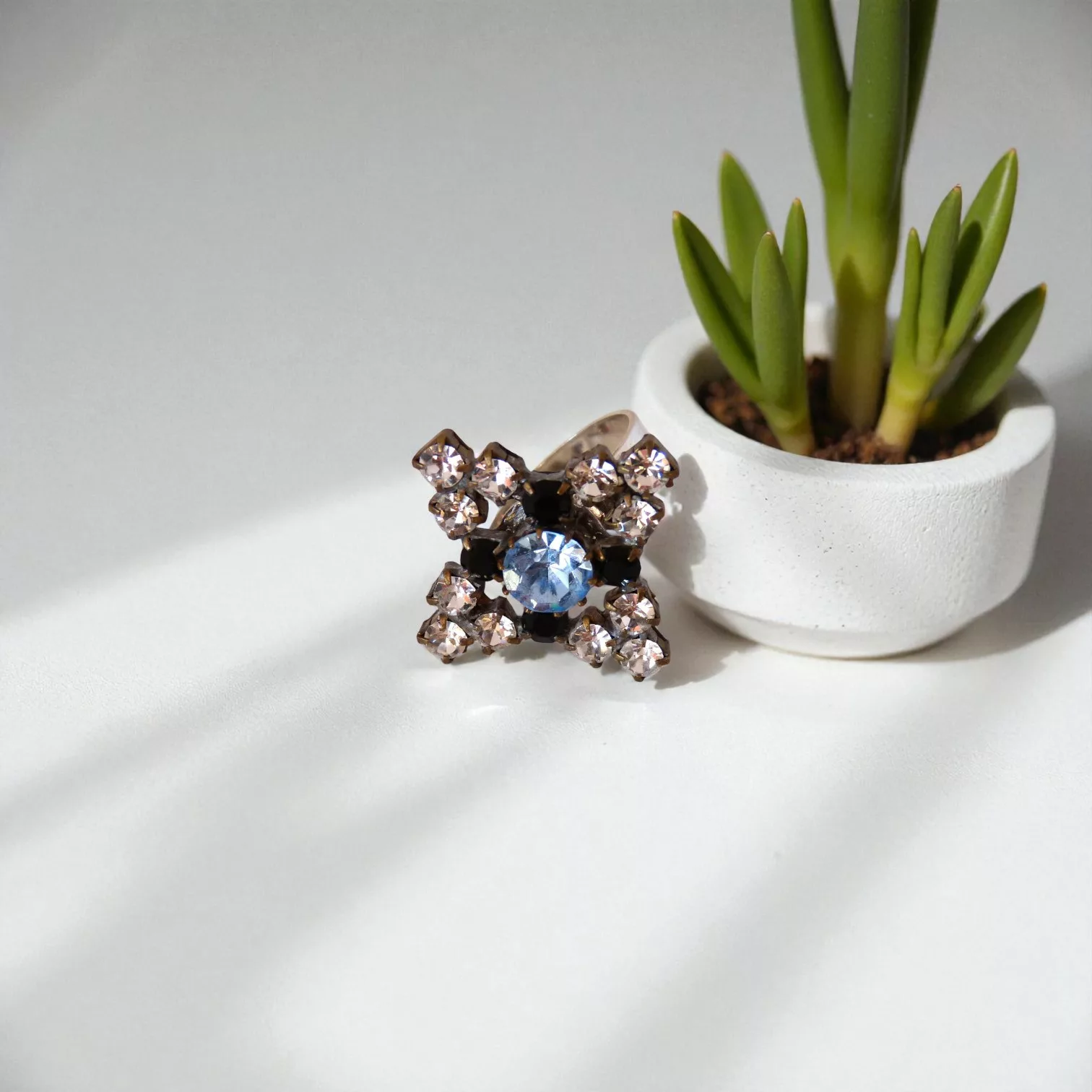 bague étoile avec strass