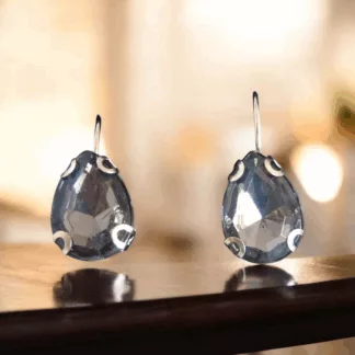 boucles d'oreilles en forme de gouttes