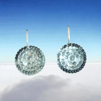 boucles d'oreilles translucides