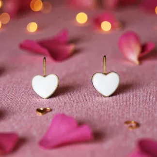 boucles d'oreilles coeurs blancs