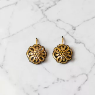 Boucles d'oreilles fleurs dorées Rétro Fleuries en anciens boutons